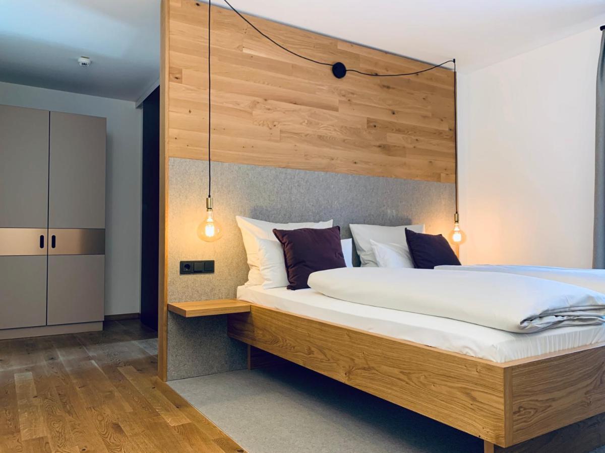 Stadthotel Kachelofen Krumbach Eksteriør billede