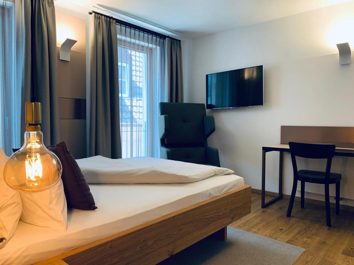 Stadthotel Kachelofen Krumbach Eksteriør billede