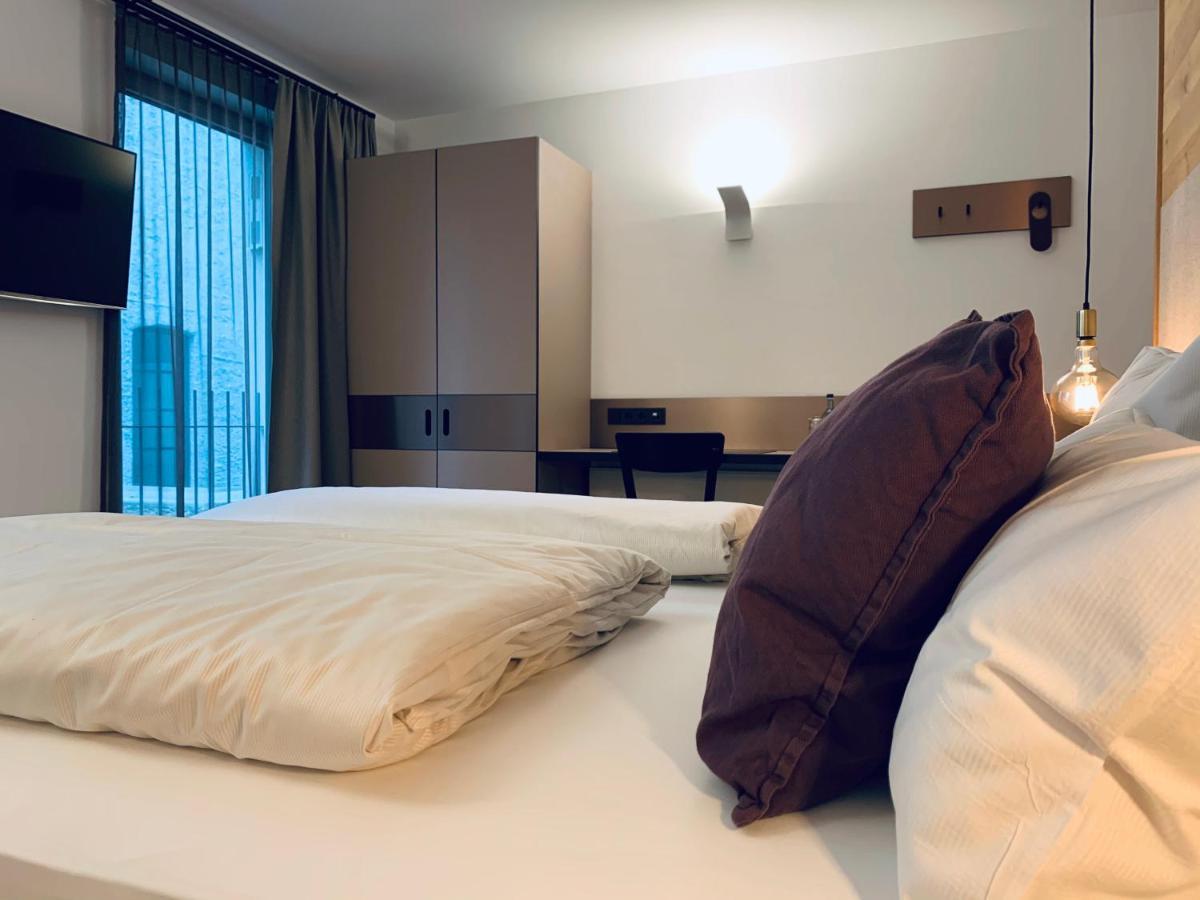 Stadthotel Kachelofen Krumbach Eksteriør billede