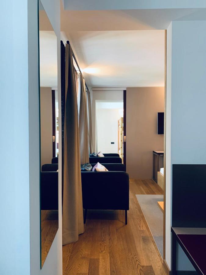 Stadthotel Kachelofen Krumbach Eksteriør billede