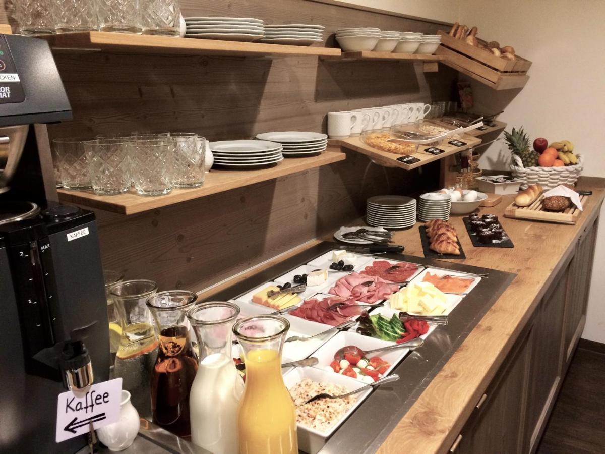 Stadthotel Kachelofen Krumbach Eksteriør billede